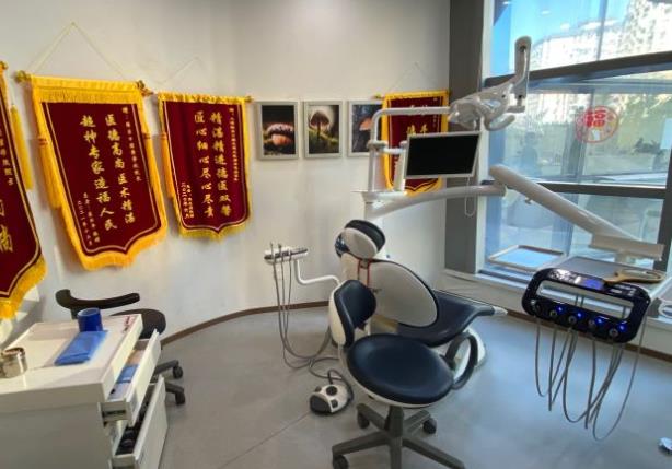 上海維樂(lè)口腔門(mén)診部(德光門(mén)診徐家匯店)治療室
