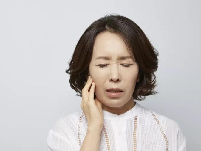 揭秘韓系種植牙價格內(nèi)幕：登騰、仕諾康各品牌報價全解析